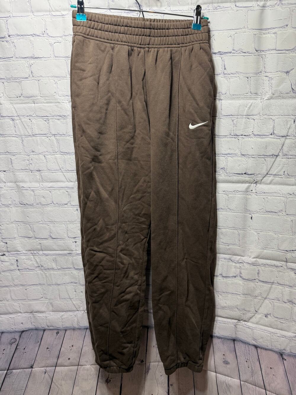 Nike Mens Club Fleece Joggers Brown Size XS Athleisure Casual